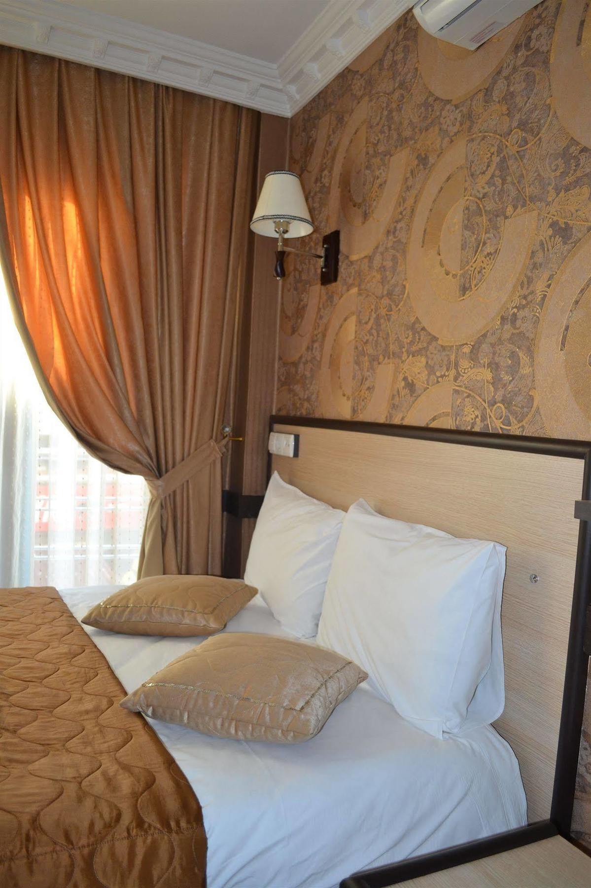 Ares Hotel Istanbul Exterior photo