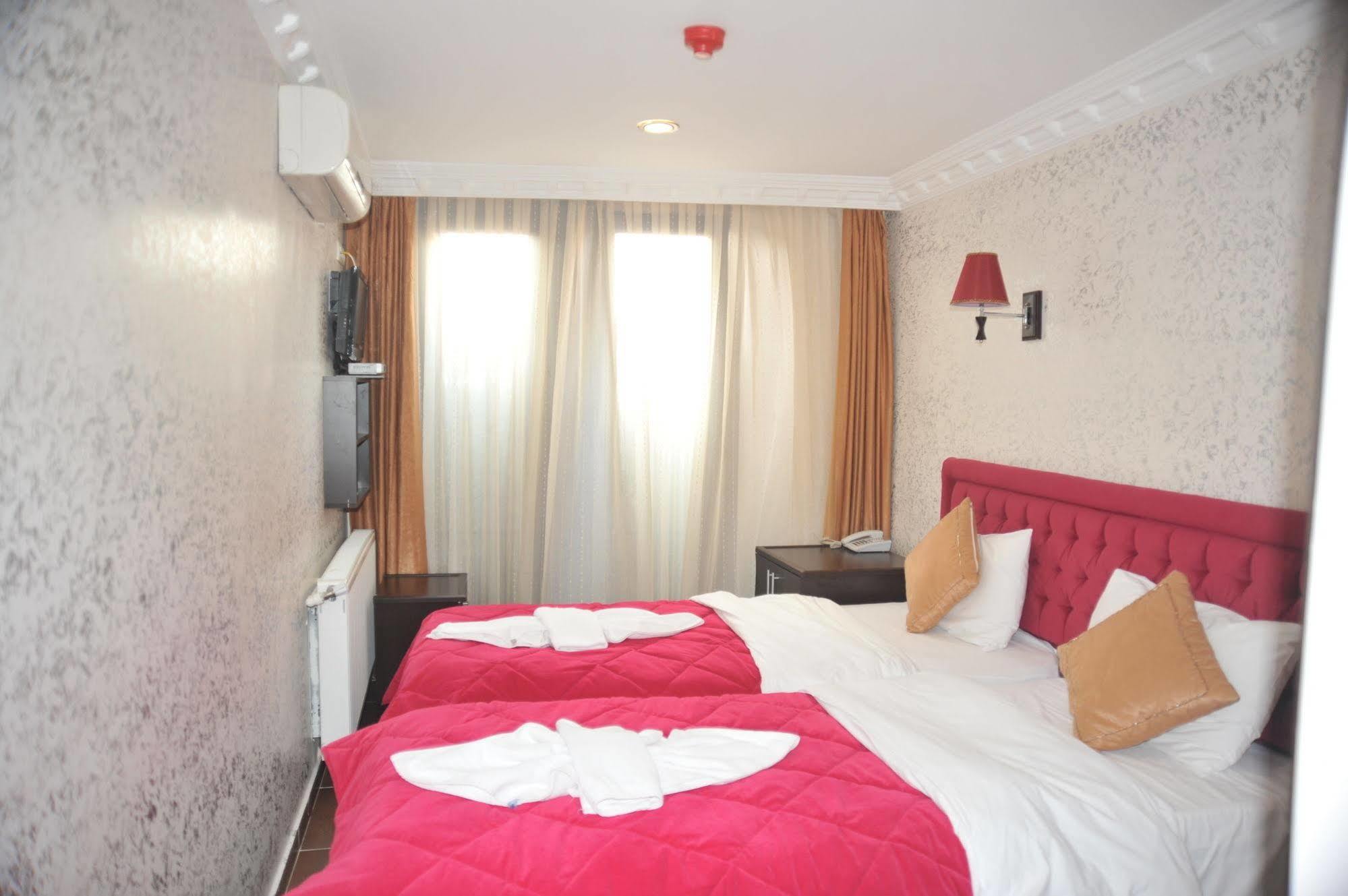 Ares Hotel Istanbul Exterior photo