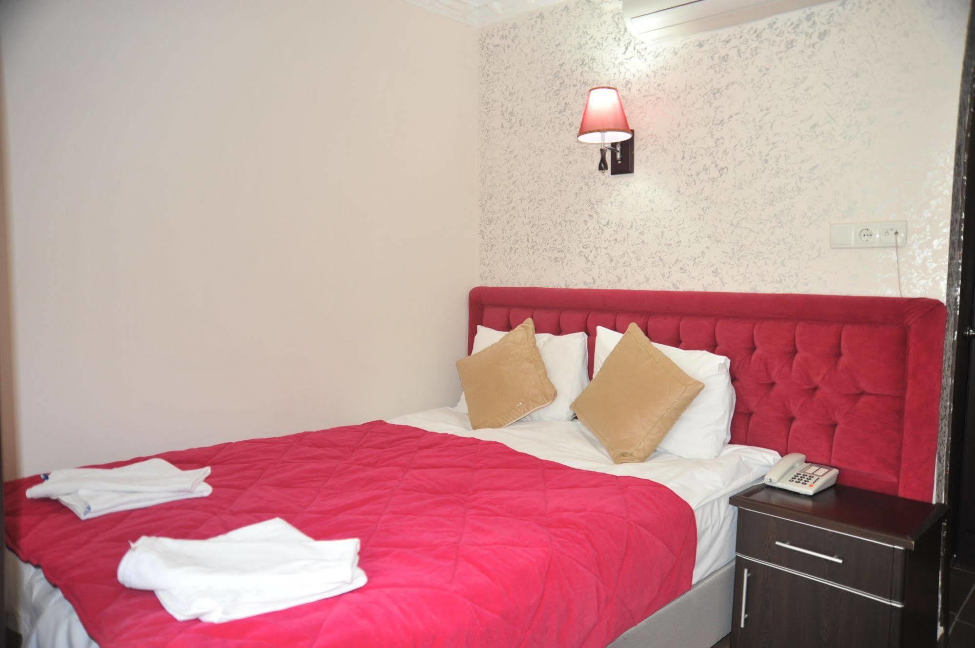 Ares Hotel Istanbul Exterior photo